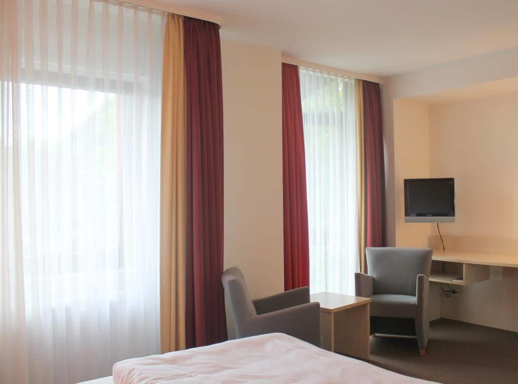 Tante Alma'S Bonner Hotel Extérieur photo