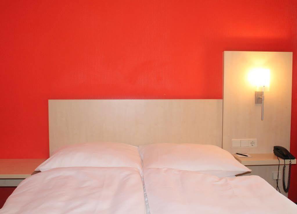 Tante Alma'S Bonner Hotel Extérieur photo