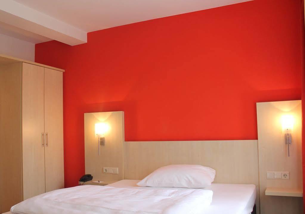 Tante Alma'S Bonner Hotel Extérieur photo
